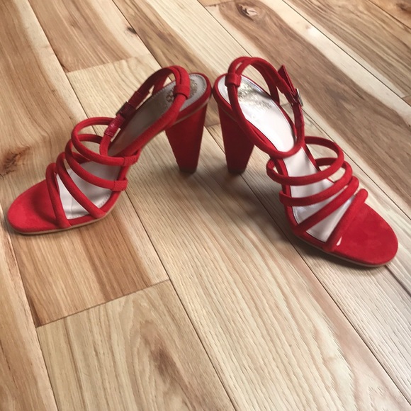 NWT Gorgeous red high heels - Picture 3 of 5